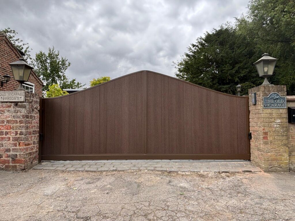 About Us 1 Gates Hull 3
